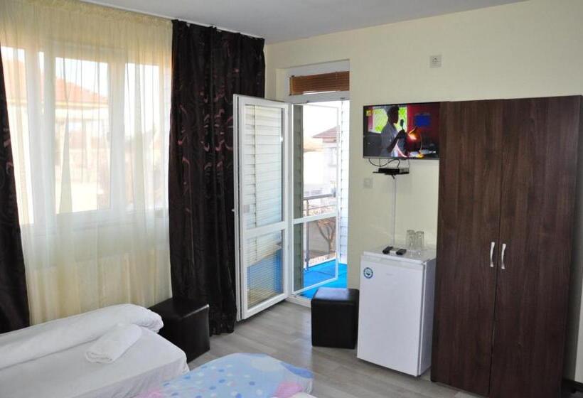 家庭间, Guest Rooms Simona