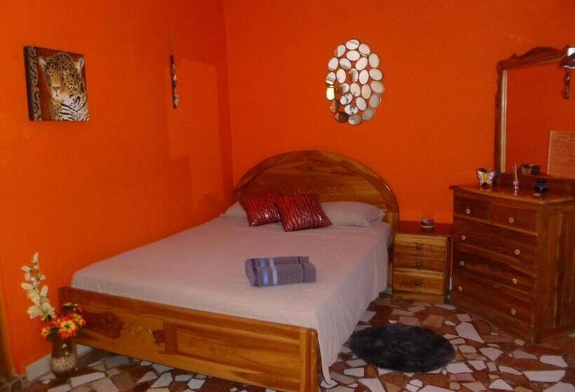 Номер Стандарт Трехместный, Hostel Wunderbar