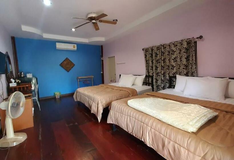 חדר קלאסי לארבעה, Sawan Srang Nang Kaew