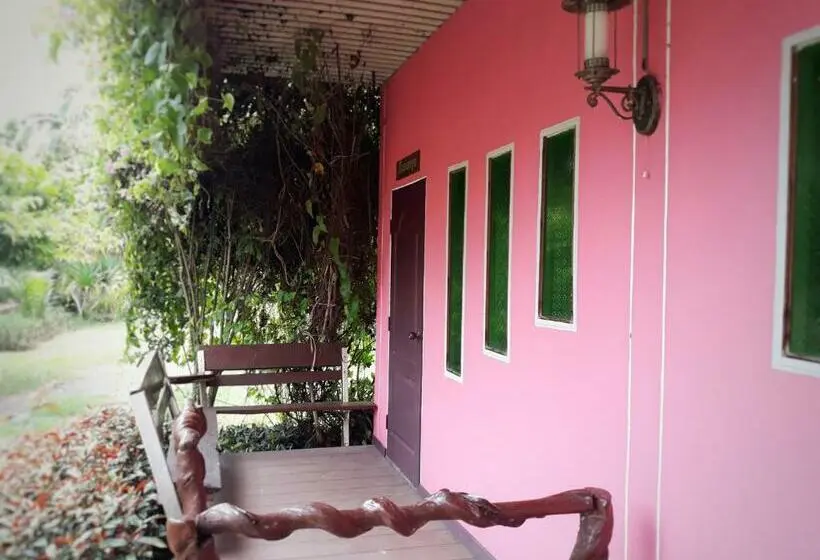 エコノミールーム, Sawan Srang Nang Kaew