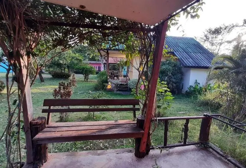 ガーデンビュースタンダードルーム, Sawan Srang Nang Kaew