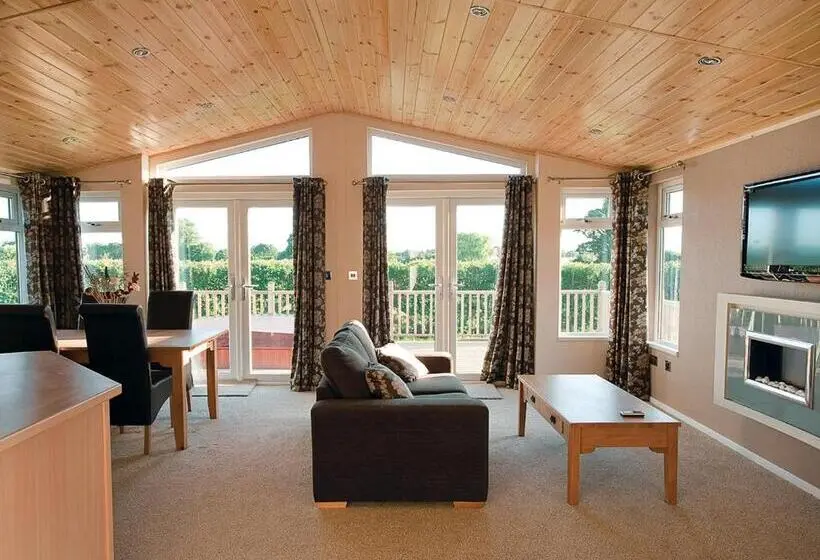 ２ベッドルームアパートメント, Athelington Hall Farm Lodges
