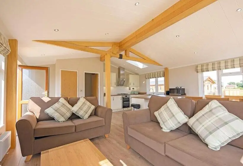 ２ベッドルームハウス, Athelington Hall Farm Lodges