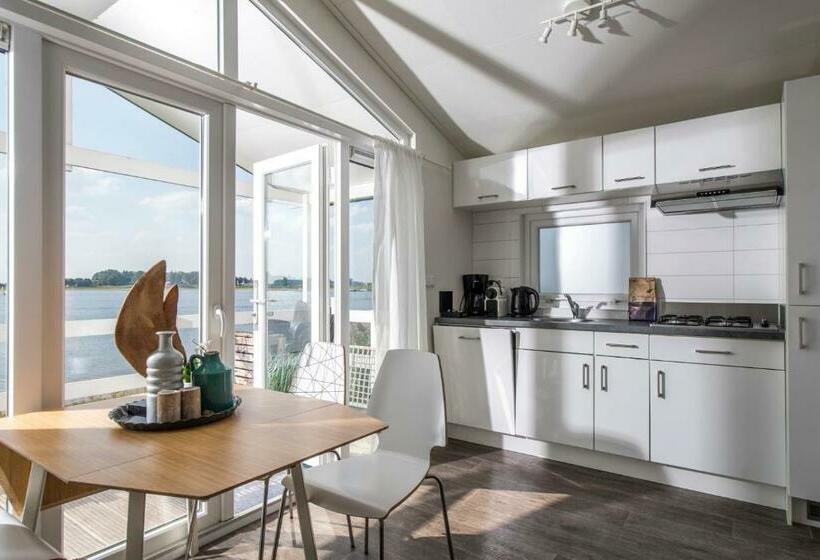 Шале 1 Спальня, Vakantiepark Eiland Van Maurik