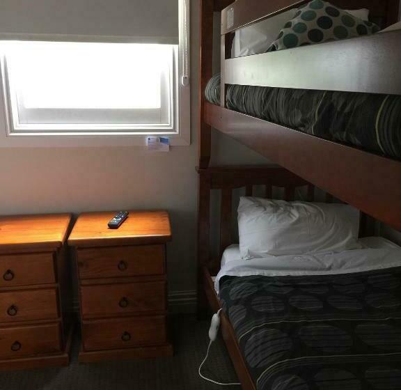 이코노미 싱글 룸, Royal Hotel Snake Valley