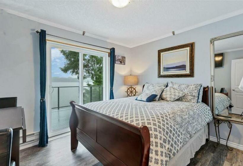 Номер Deluxe Вид на Море с Балконом, The Oceanfront Inn On Stephens Bay