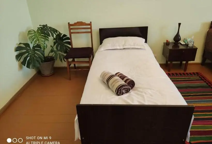 スタンダード４人部屋, Berdavan Guesthouse