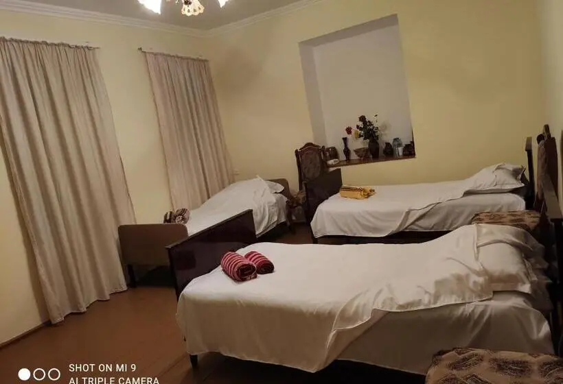 スタンダード４人部屋, Berdavan Guesthouse