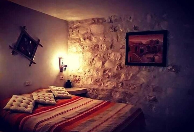 اتاق لوکس, Dar Ayed Tamezret