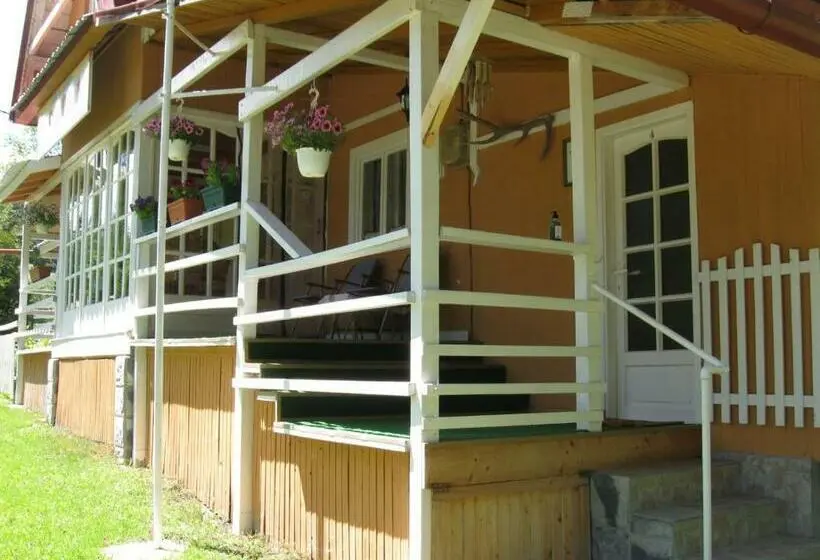 テラス付きスタンダードルーム, Podina Guest House