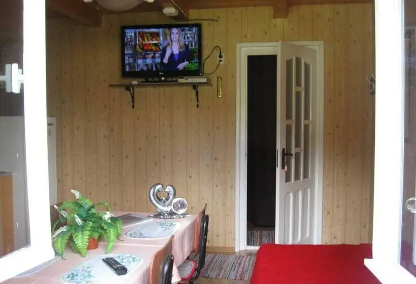 ２ベッドルームアパートメント, Podina Guest House