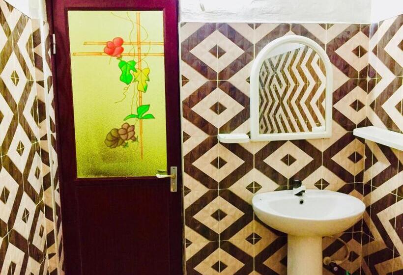 Номер Стандарт, Rathnapriya Oasis