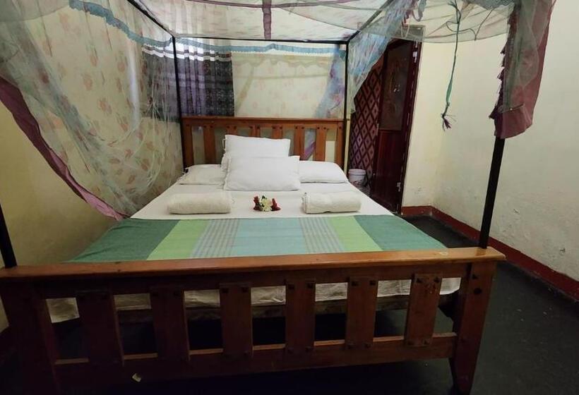 Номер Стандарт, Rathnapriya Oasis