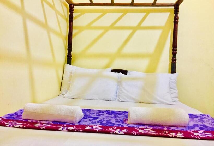 Номер Стандарт, Rathnapriya Oasis