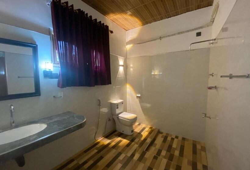 Номер Superior Кровать Кинг, Rathnapriya Oasis