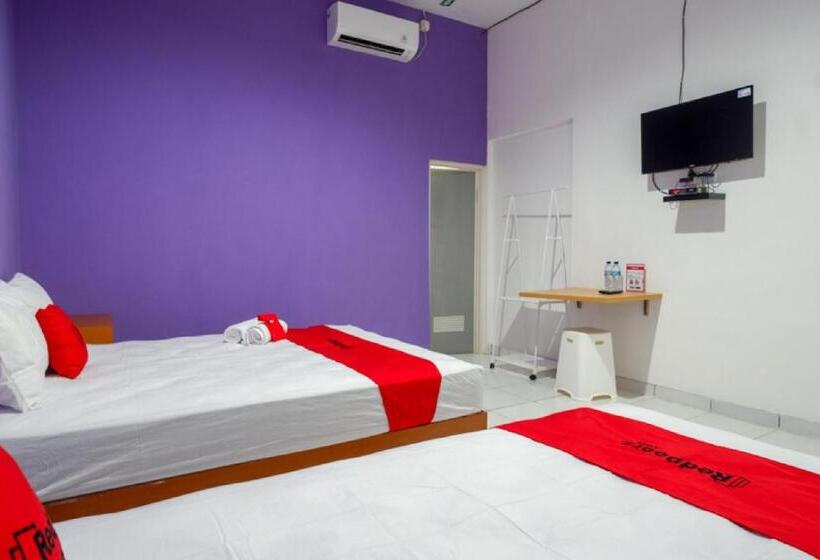 חדר משפחתי, Reddoorz Near Alun Alun Kaliwungu Kendal