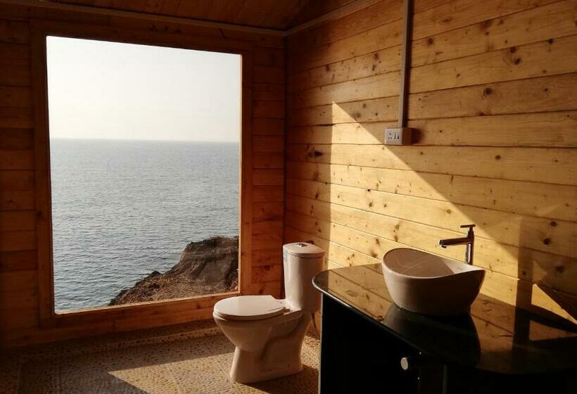 بنجلو ديلوكس, Red Crab Eco Resorts