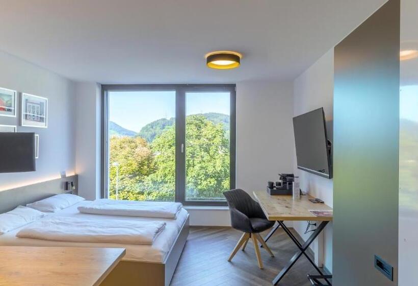 스탠다드 스튜디오, Saminapark Apart