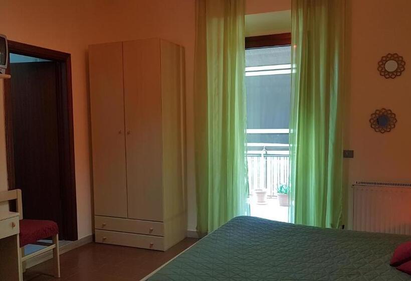 Номер Стандарт с Террасой, Valle Degli Etruschi B&b