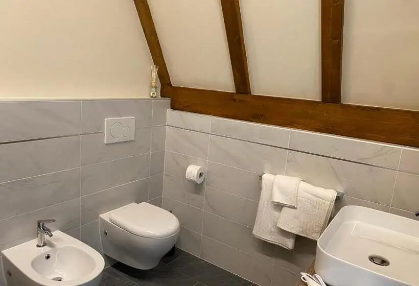 スタンダードルーム, B&b Torri Di Veglia