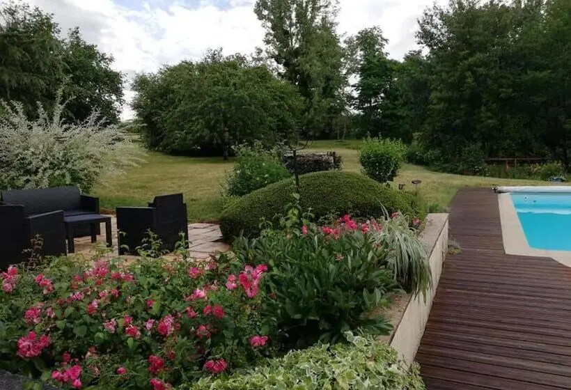 テラス付スタンダードルーム, Traînefeuilles Chambres D Hôtes Proche Zoo De Beauval