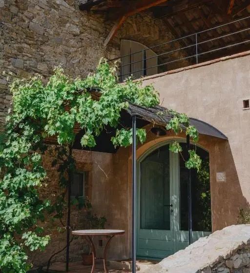 デラックスルーム, Ecoturisme Can Buch