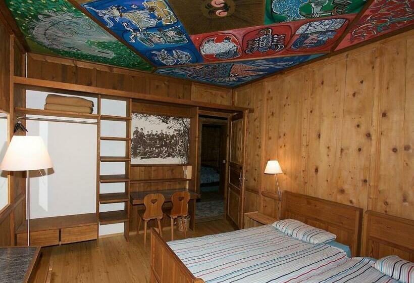 غرفة قياسية, La Cascata