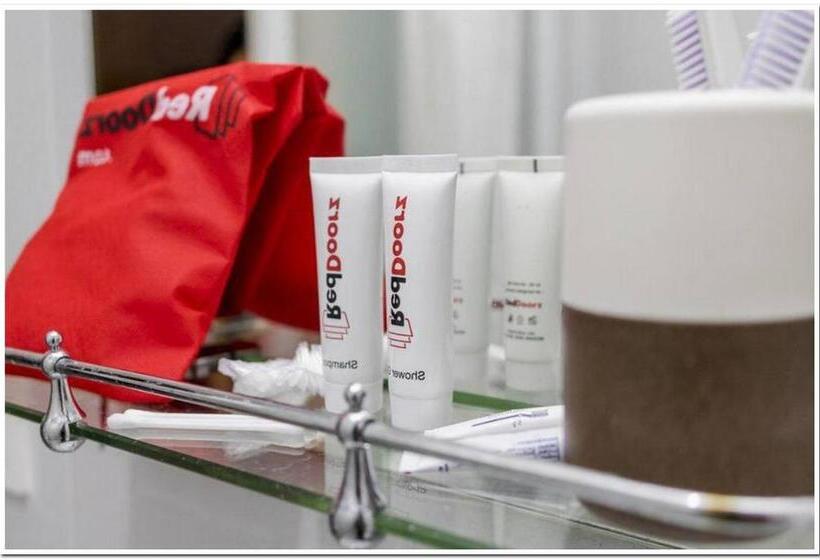 经济房, Reddoorz Syariah @ Jl Raya Sukabumi