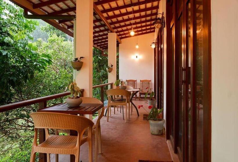 带1个卧室的带阳台的公寓, Green View Homestay