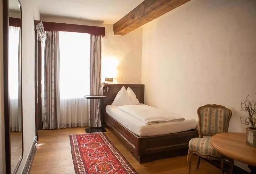 اتاق استاندارد یک نفره, Altstadt Hotel Stadtkrug