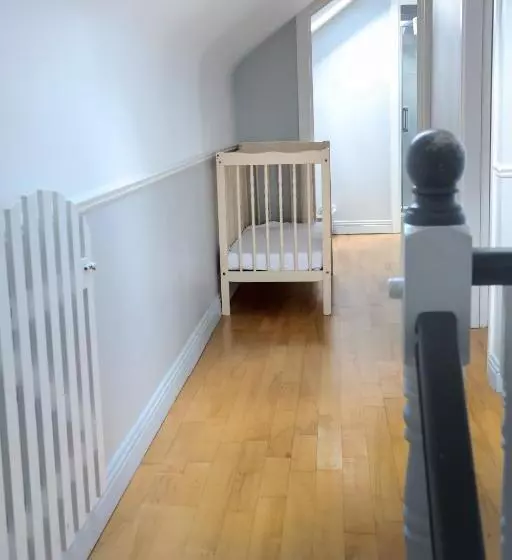 ４ベッドルームハウス, Bella Vista Hotel & Self Catering Suites
