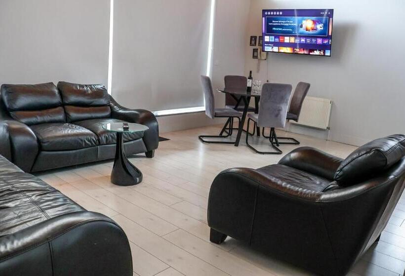 جناح مطلّ علي البحر, Bella Vista Hotel & Self Catering Suites