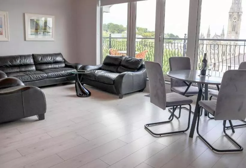 オーシャンビュースイート, Bella Vista Hotel & Self Catering Suites