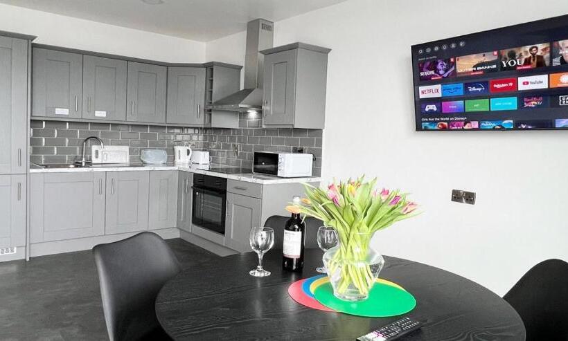 סוויטה, Bella Vista Hotel & Self Catering Suites