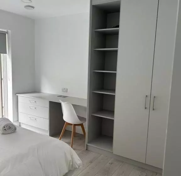 海の見える１ベッドルームアパートメント, Bella Vista Hotel & Self Catering Suites