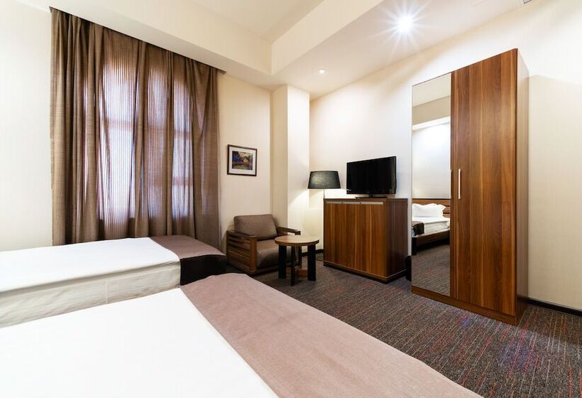 디럭스 룸, Bass Boutique