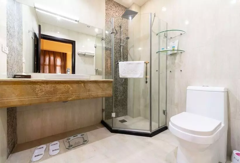 اتاق لوکس, Bass Boutique