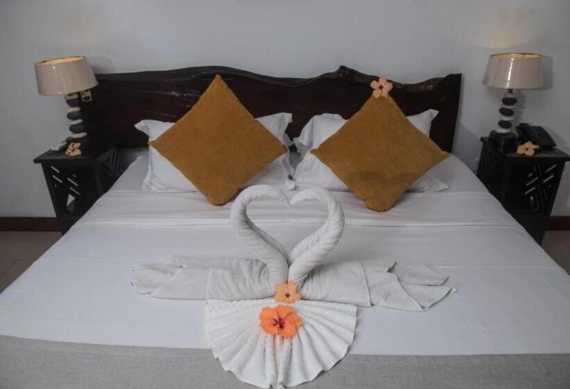 اتاق استاندارد, Chateau St Cloud