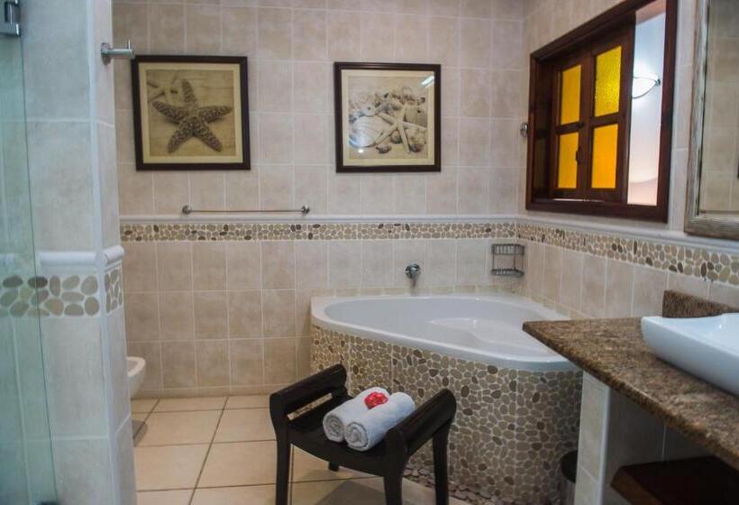 اتاق سوپریور, Chateau St Cloud