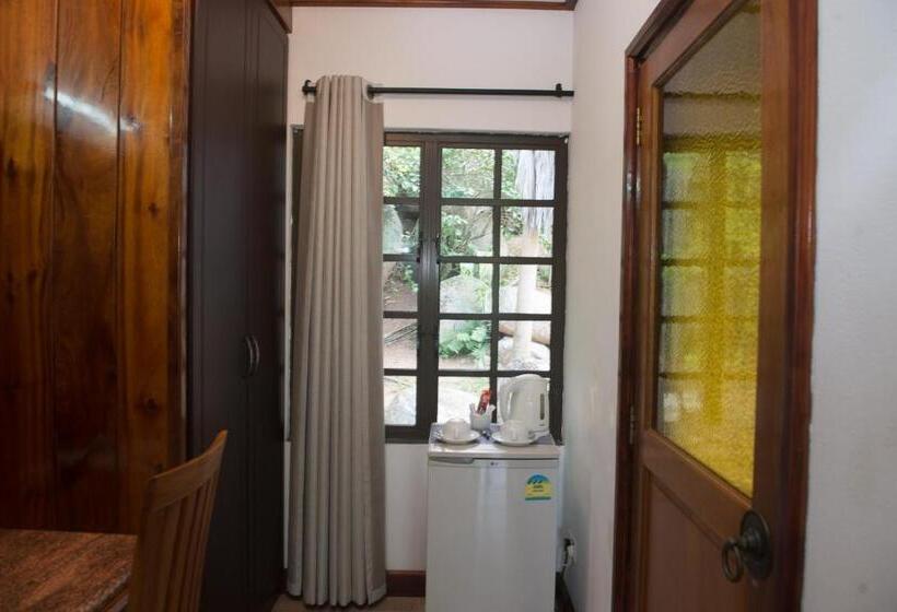 اتاق سوپریور, Chateau St Cloud