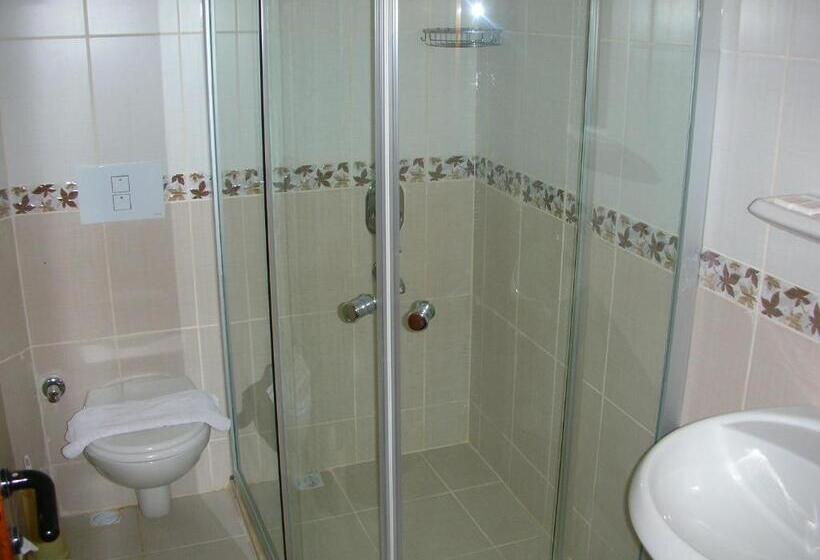 اتاق استاندارد سه نفره, Eden