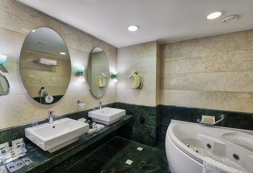 سوییت, Grand Hotel Konya