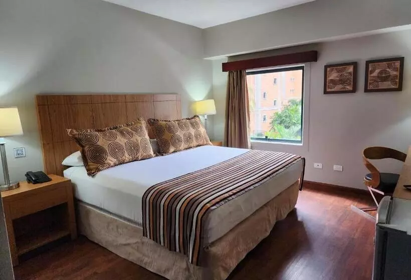اتاق لوکس, Gh Guaparo Inn