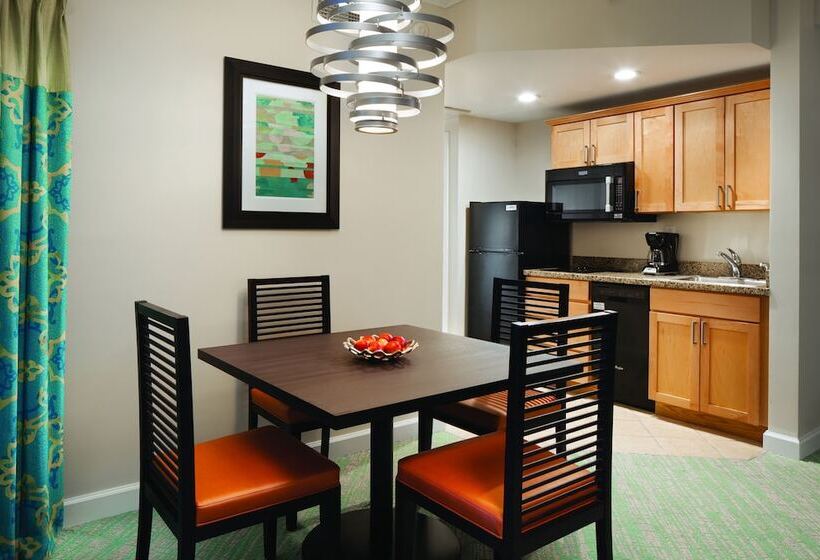 ویلا دلوکس 2 خوابه, Harborside Resort & Vacation Rentals At Atlantis