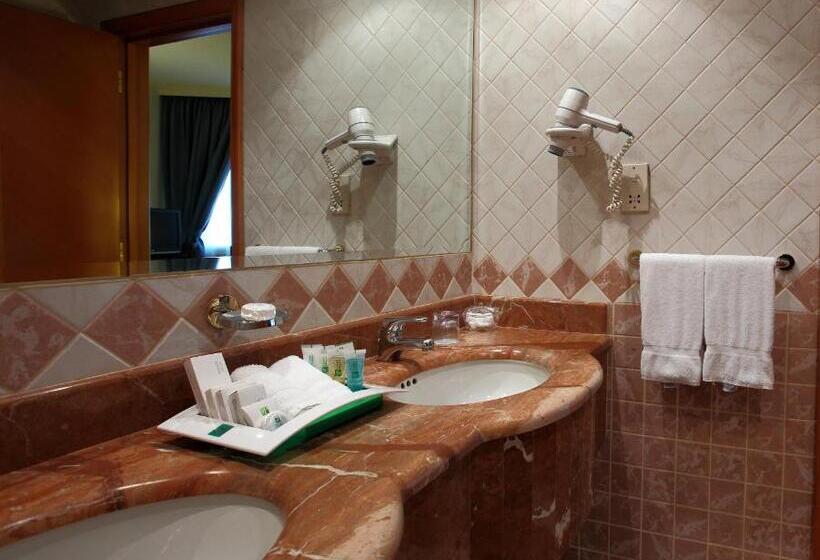 اتاق استاندارد برای معلولان, Holiday Inn Al Khobar, An Ihg