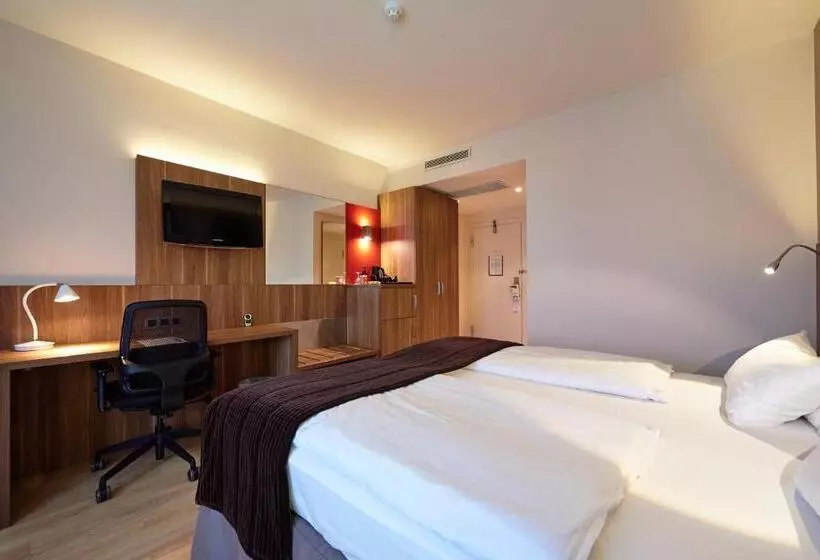 اتاق استاندارد با تخت بزرگ, Holiday Inn Brussels Schuman, An Ihg