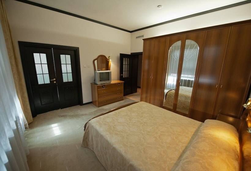 سوییت, Jolly Alon