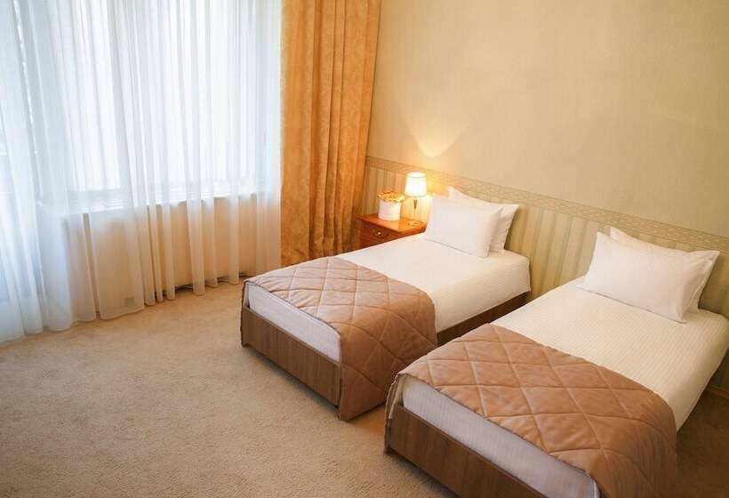 اتاق استاندارد, Jolly Alon