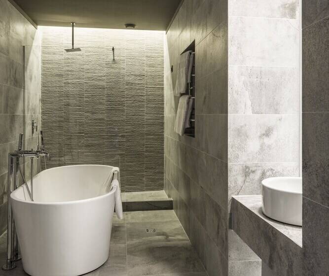 سوییت سوپریور, Jolly Alon