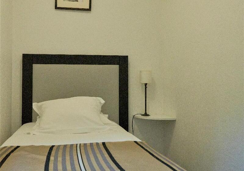 اتاق استاندارد سه نفره, Le Mariana